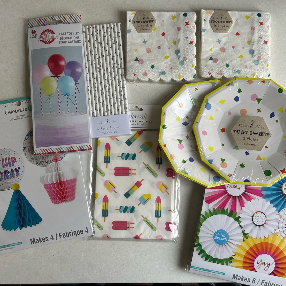 BNWT MERI MERI Sweet Birthday Party Supplies 🎉